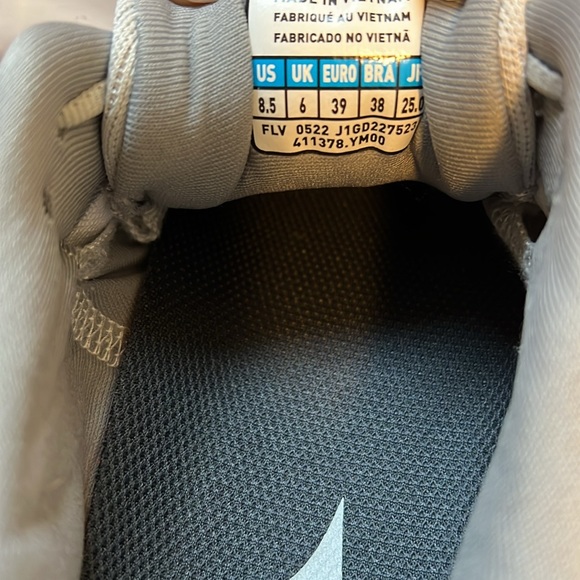 Mizuno Rave Rider 26 - Picture 2 of 3